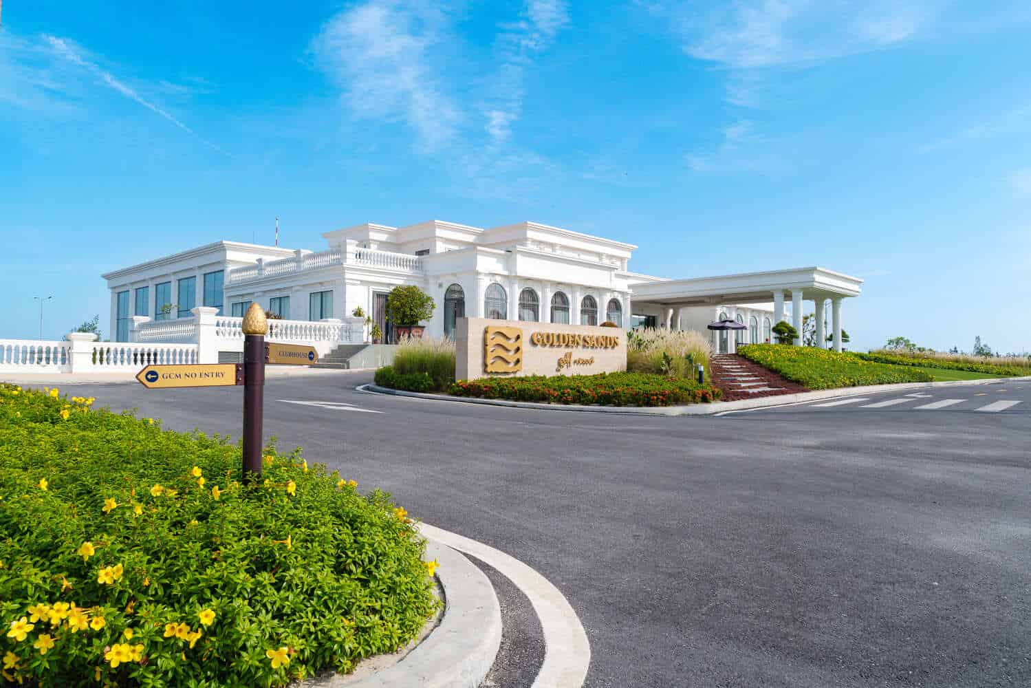 Golden Sands Golf Resort