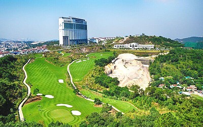 Vietnam Luxury Golf Holidays with Tailored Tours and Elite Courses
